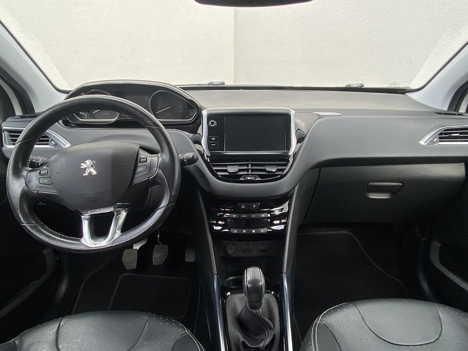 Peugeot 2008 1.6i Allure