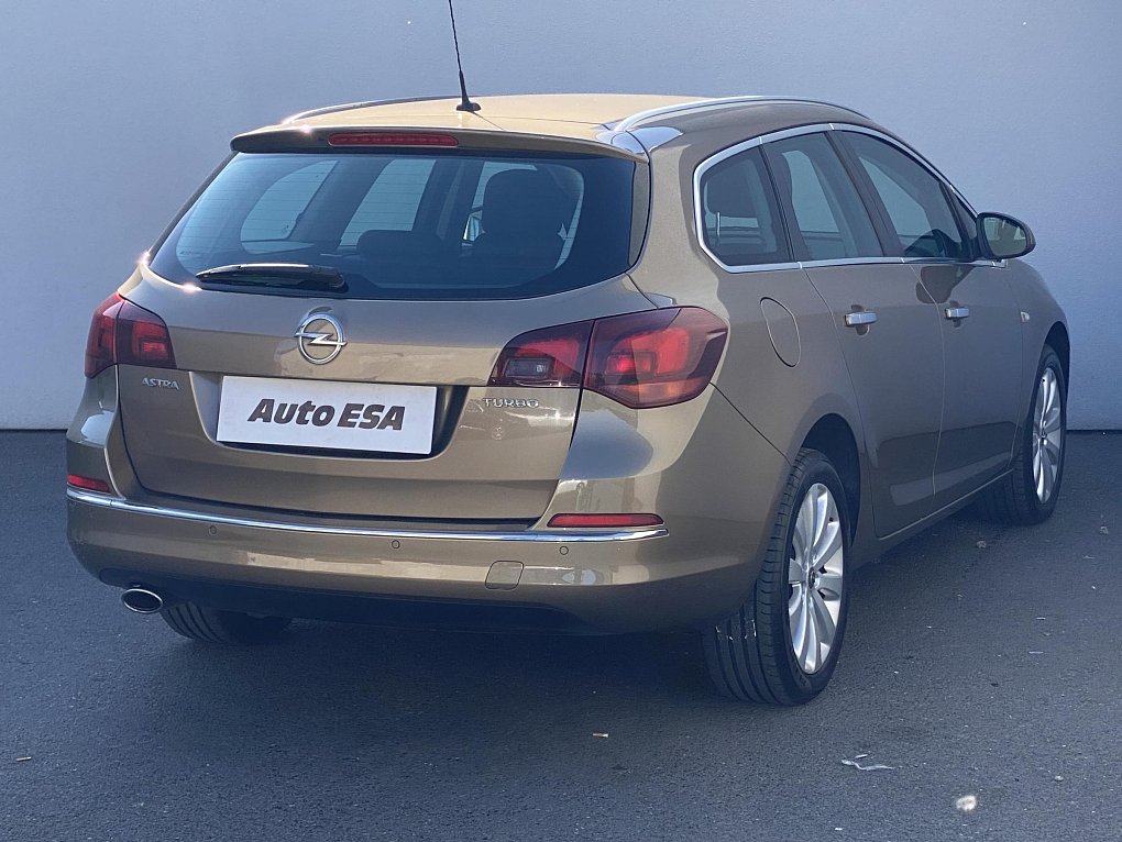 Opel Astra 1.4T 