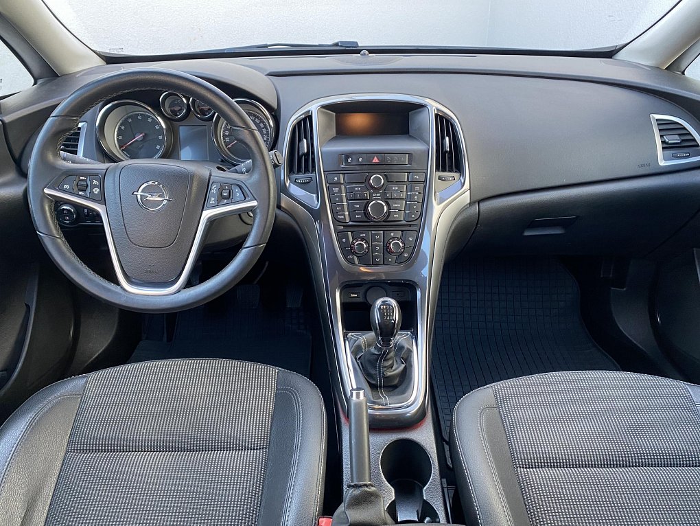 Opel Astra 1.4T 