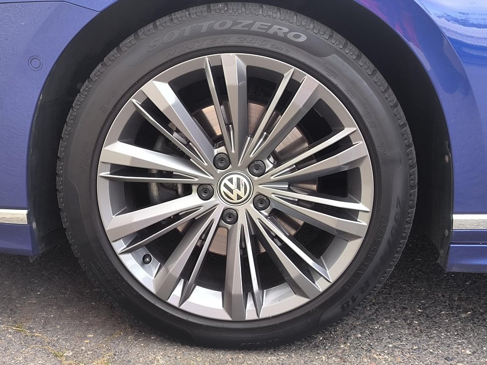 Volkswagen Passat 2.0TDi R-Line