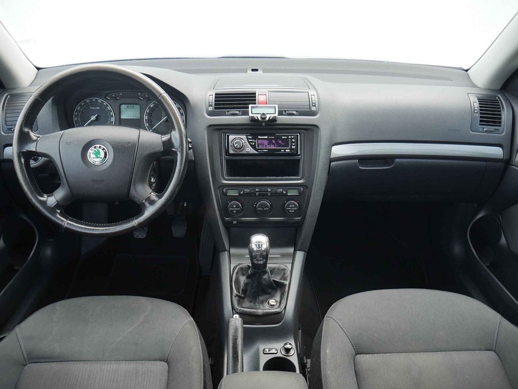 Škoda Octavia II 2.0 FSI 
