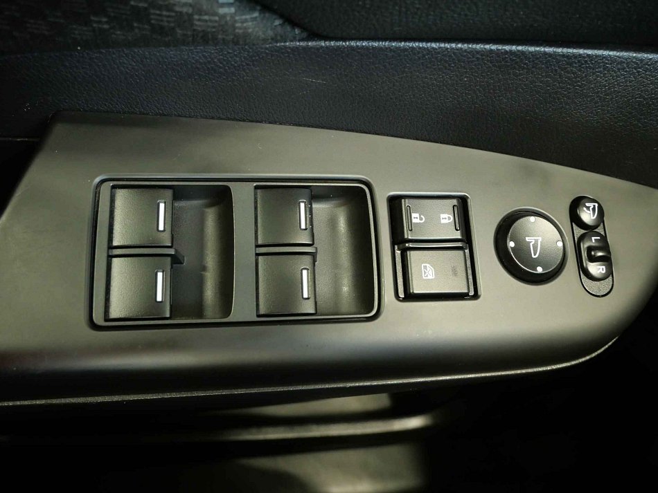 Honda CR-V 2.0 i  4x4