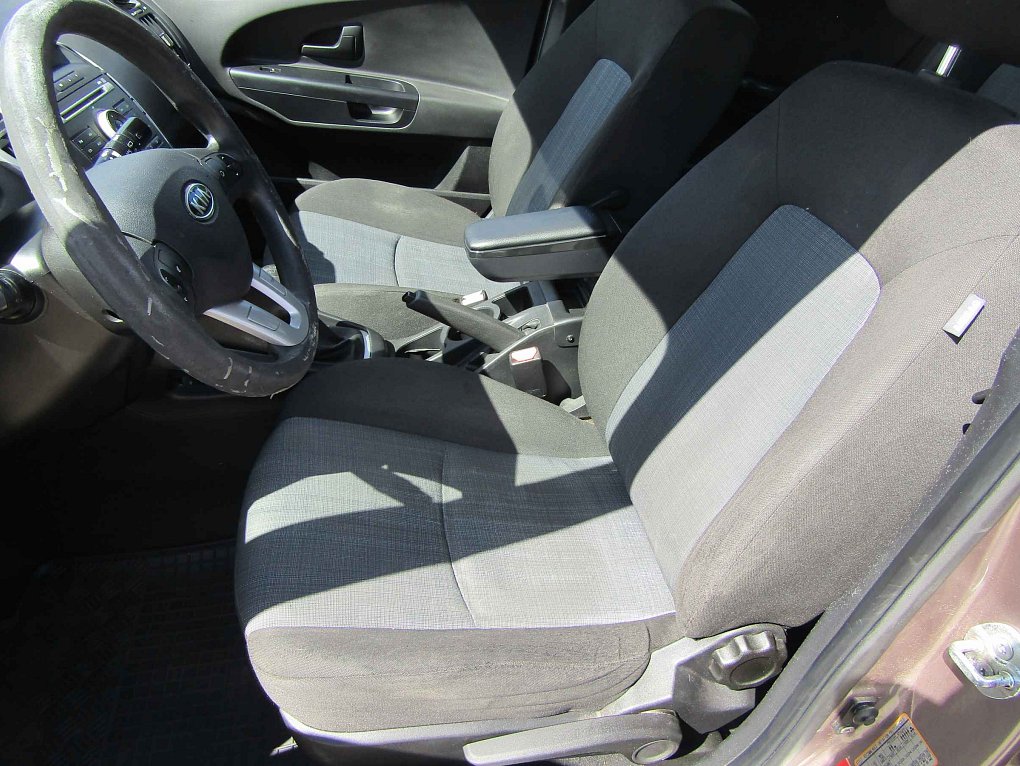 Kia Ceed 1.4CVVT 
