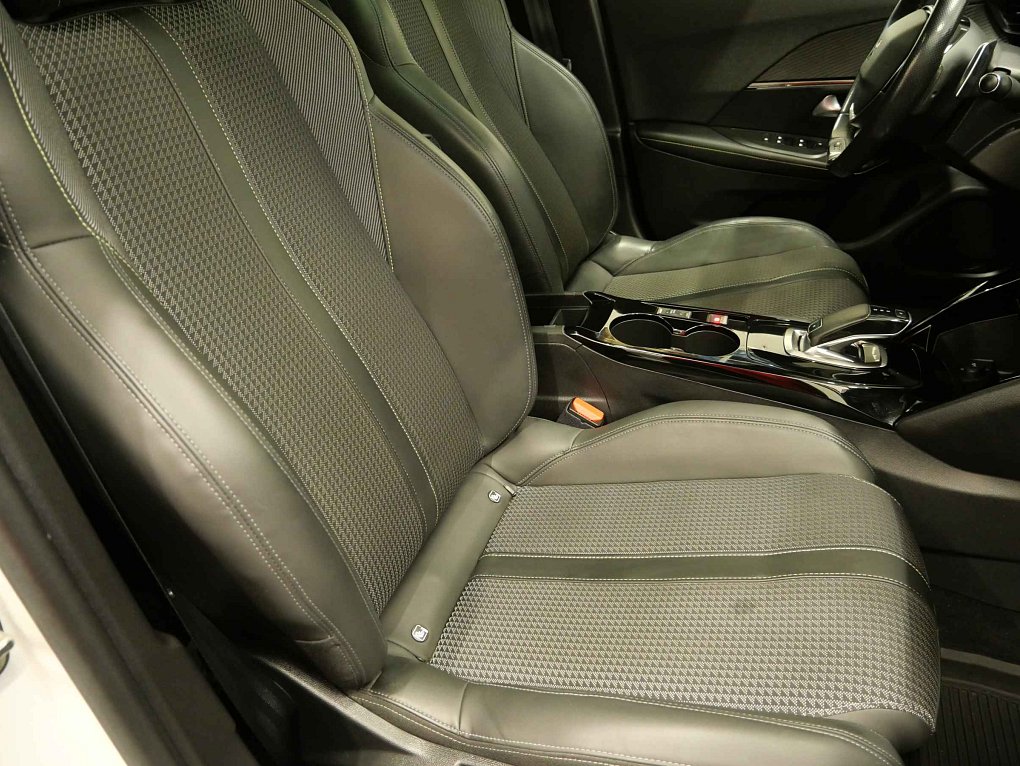 Peugeot 2008 1.5HDI 