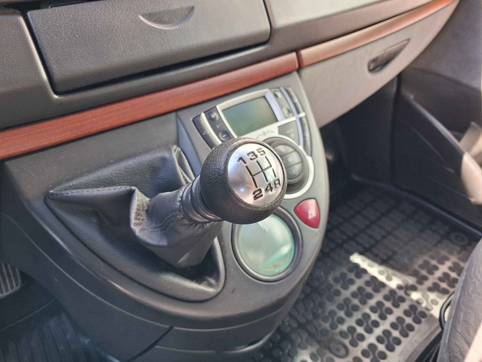 Citroën C8 2.0 i 
