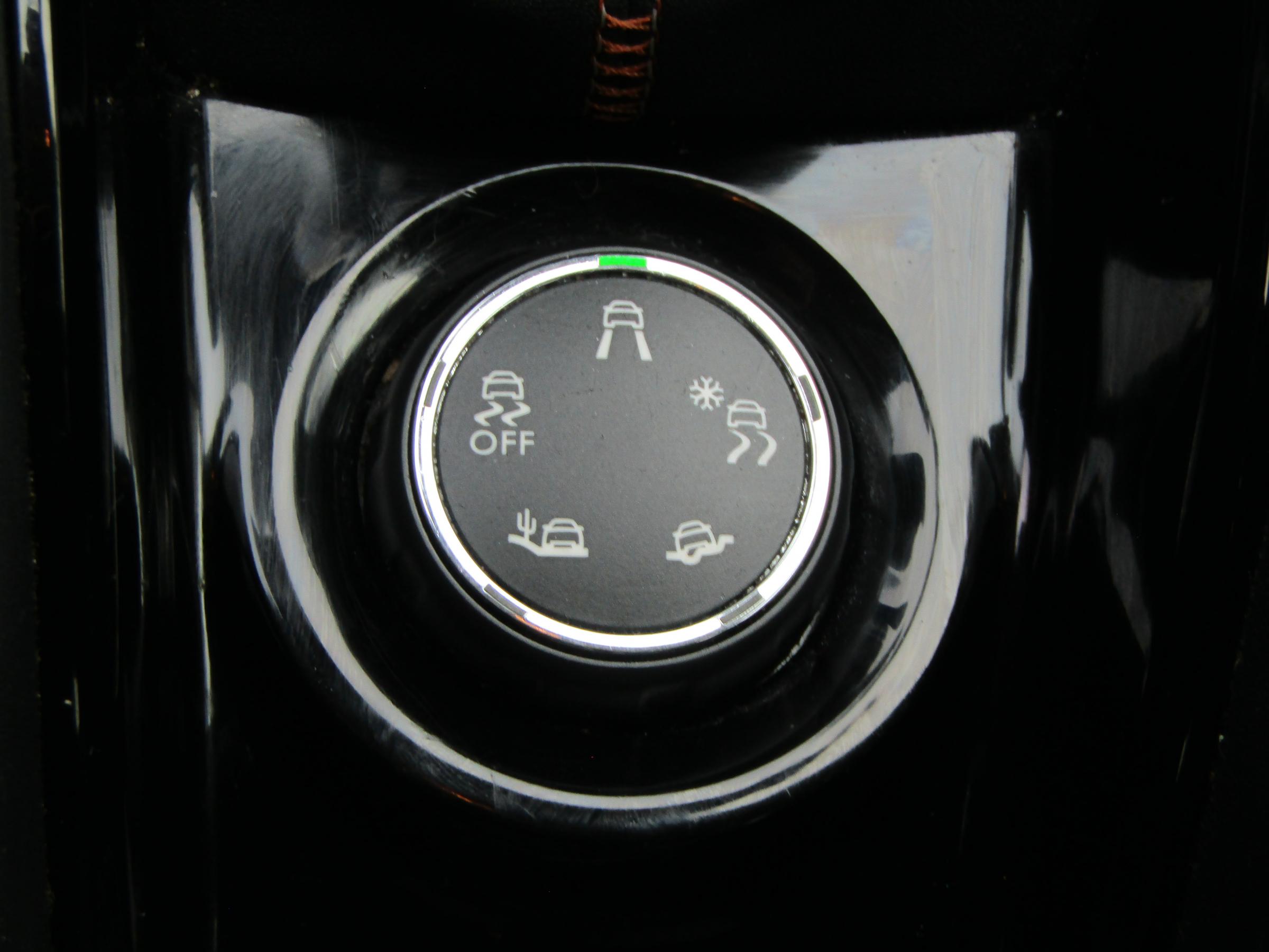 Peugeot 2008, 2016 - pohled č. 21
