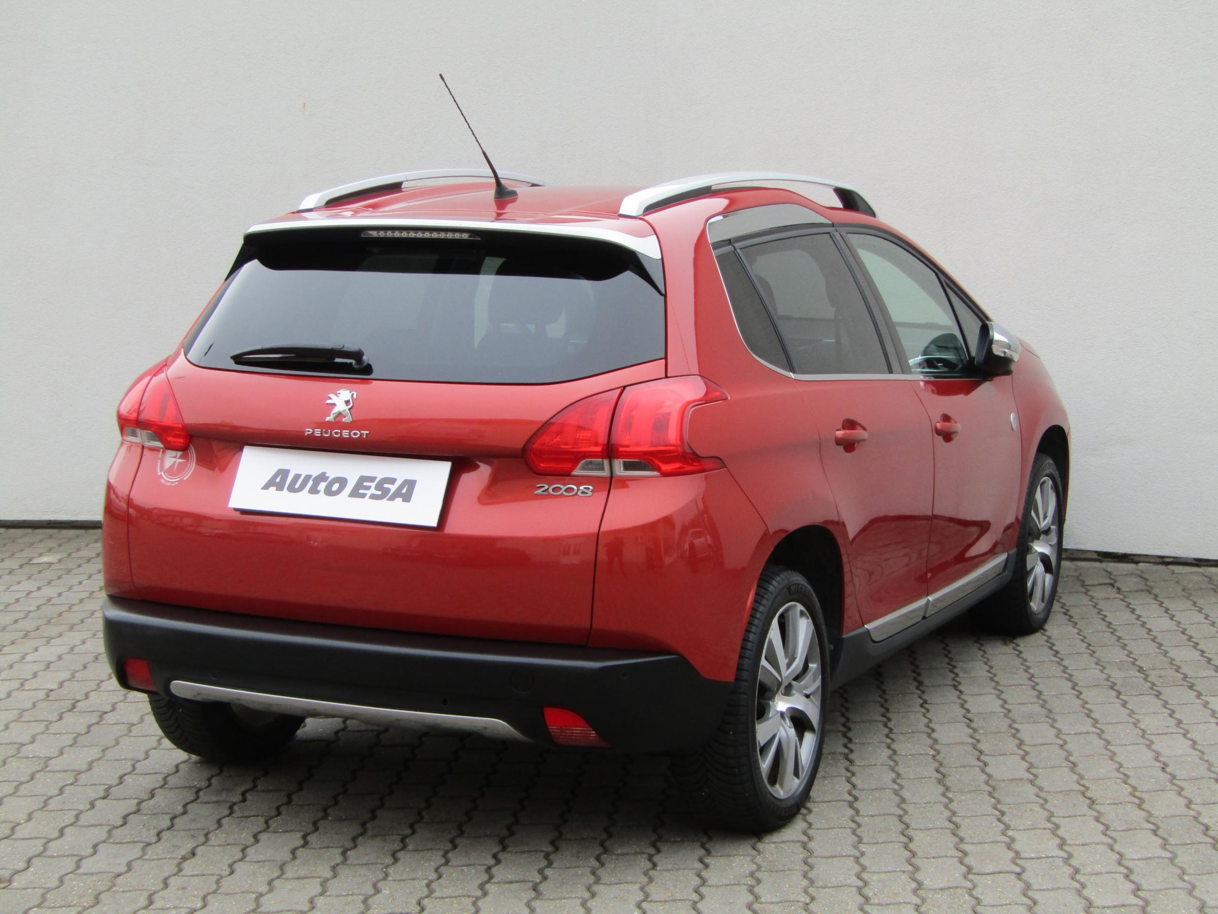 Peugeot 2008, 2016 - pohled č. 4