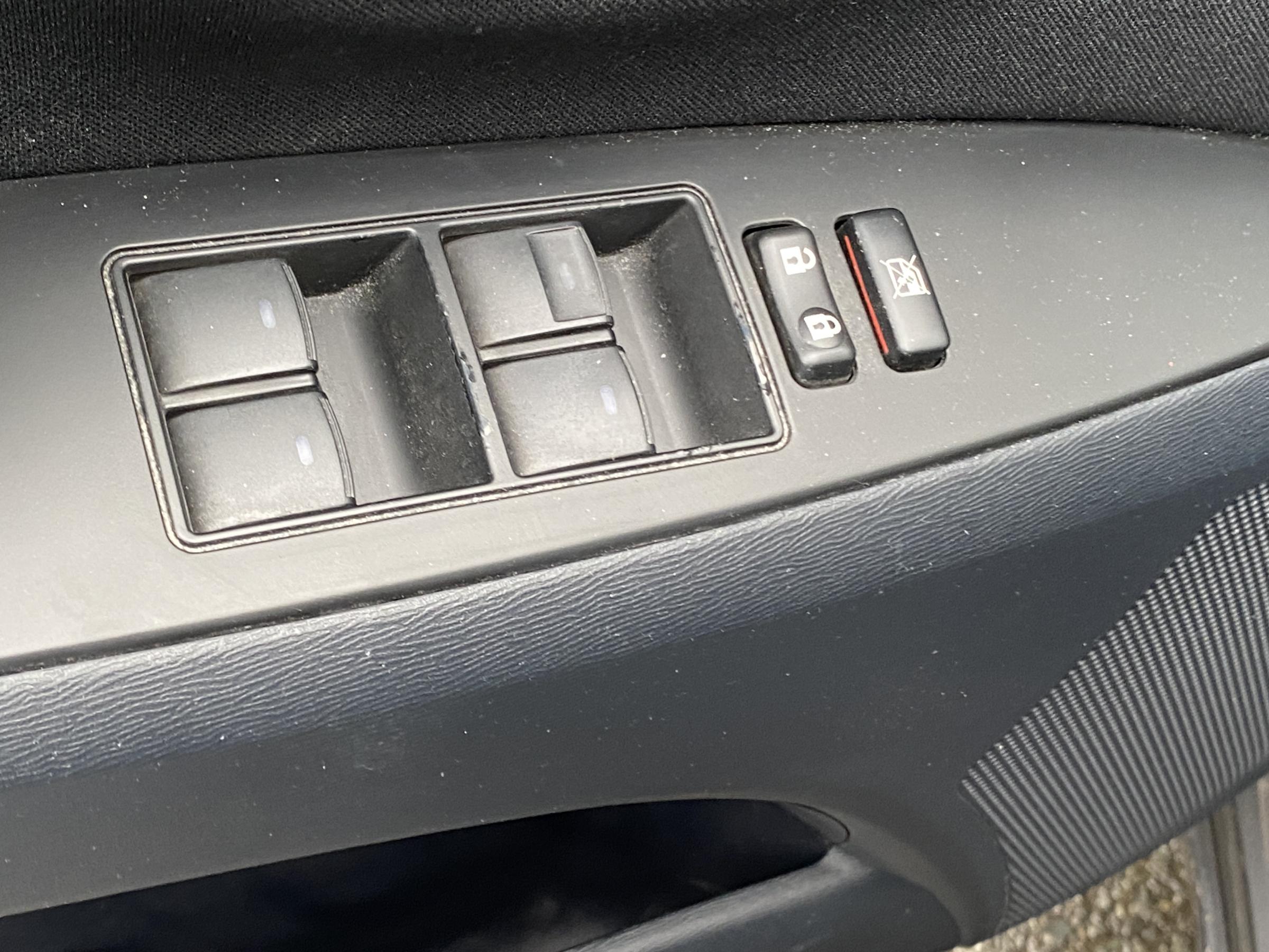 Toyota Avensis, 2012 - pohled č. 11