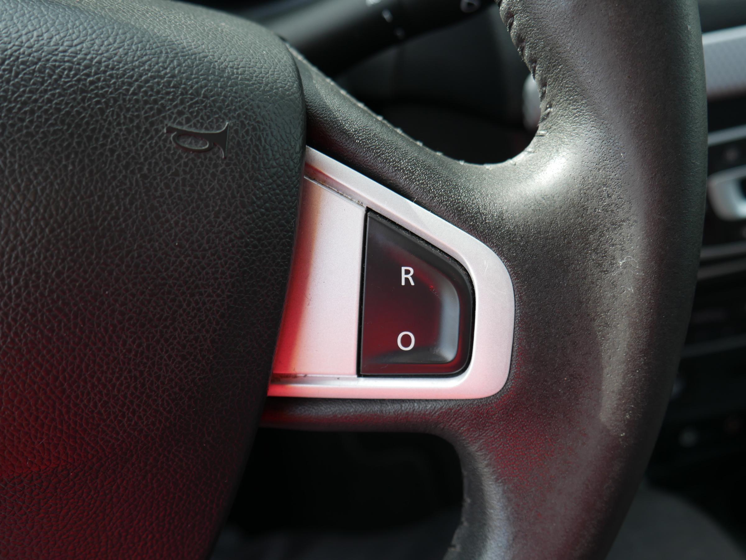 Renault Fluence, 2010 - pohled č. 15