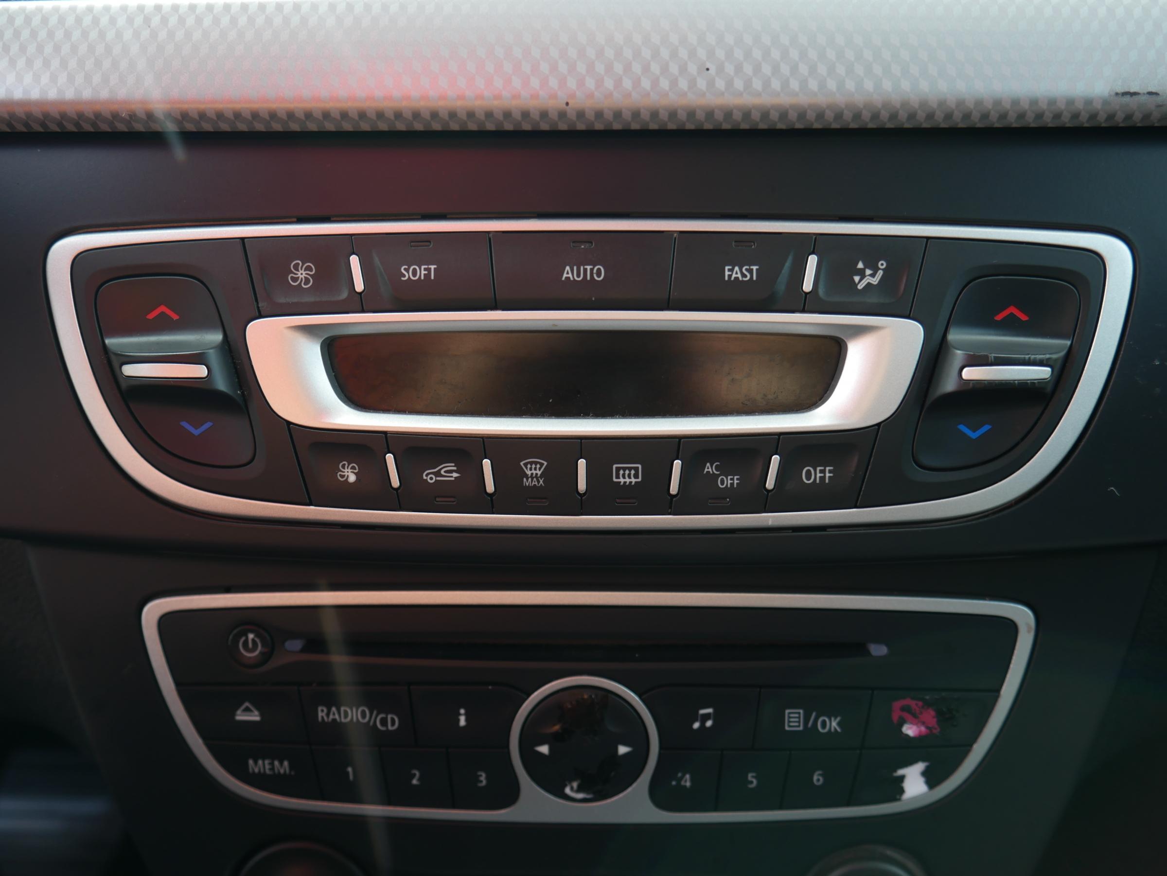 Renault Fluence, 2010 - pohled č. 18