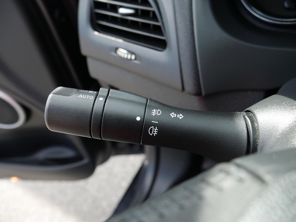 Renault Fluence 1.6i 