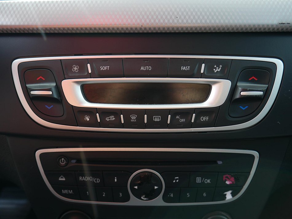 Renault Fluence 1.6i 