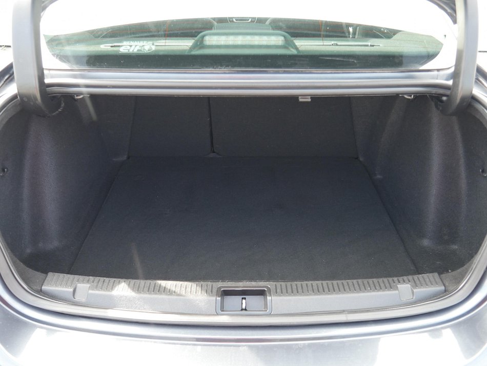 Renault Fluence 1.6i 