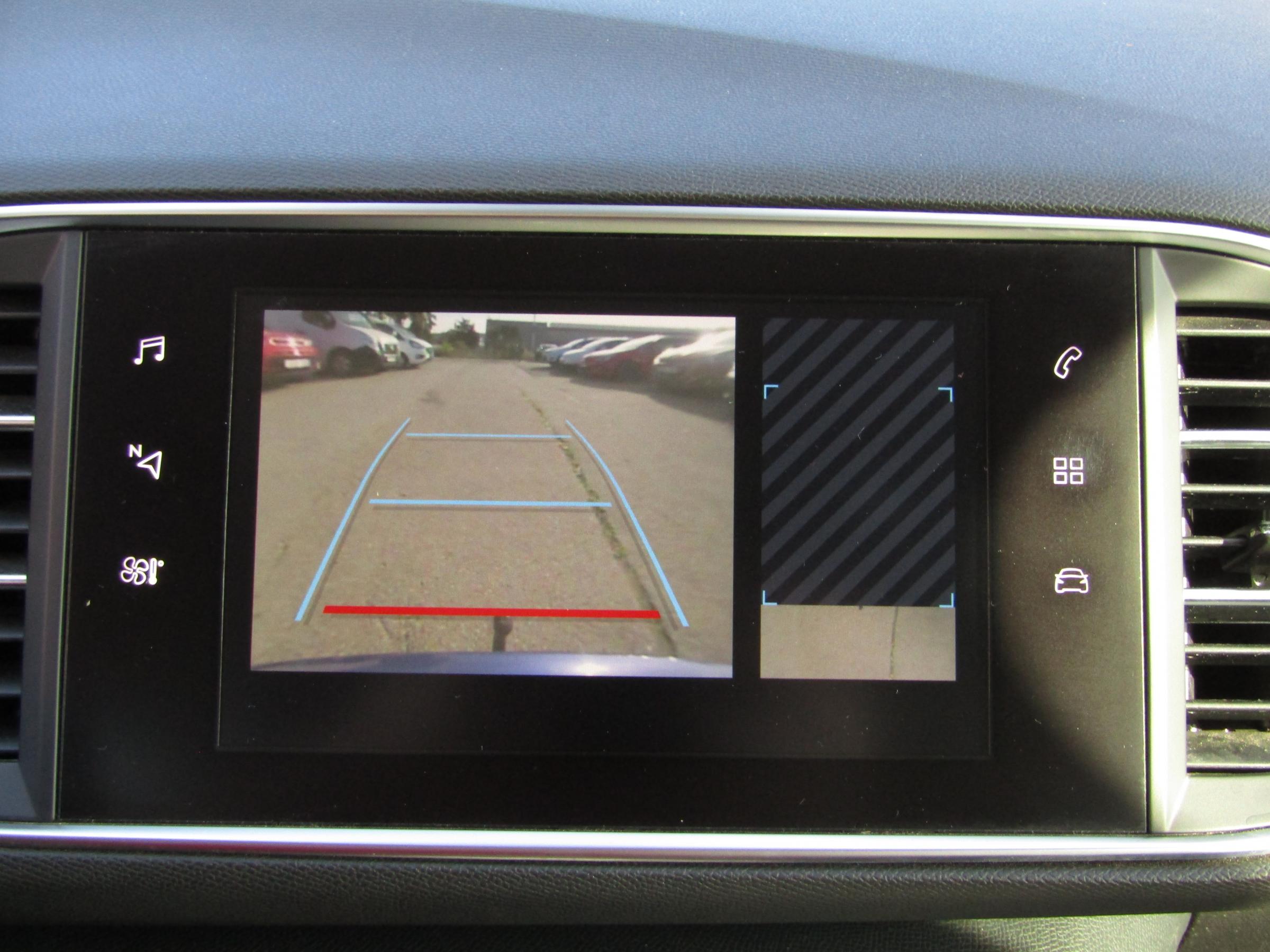 Peugeot 308, 2017 - pohled č. 15