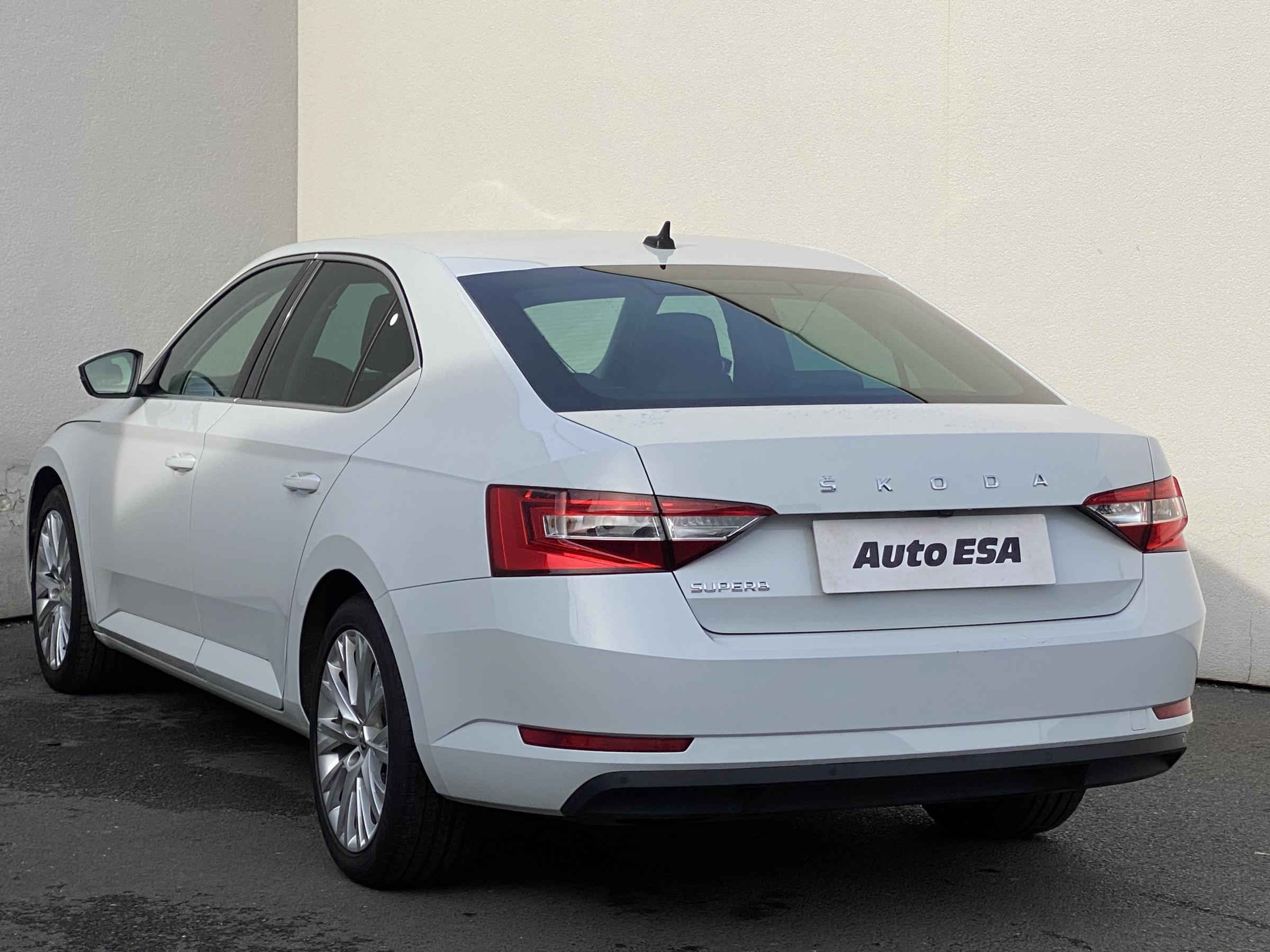 Škoda Superb III, 2021 - pohled č. 6