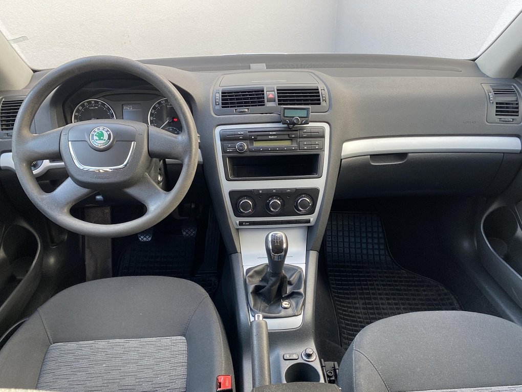 Škoda Octavia II 1.6 TDi Ambiente