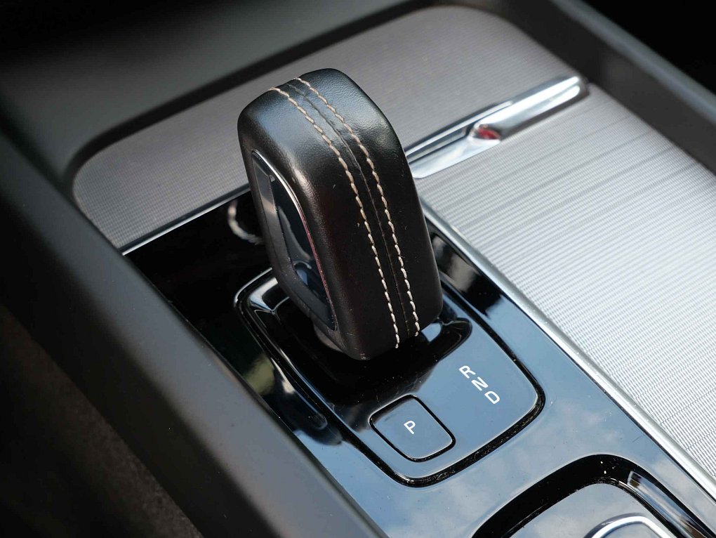 Volvo XC60 2.0 D R-design 4x4