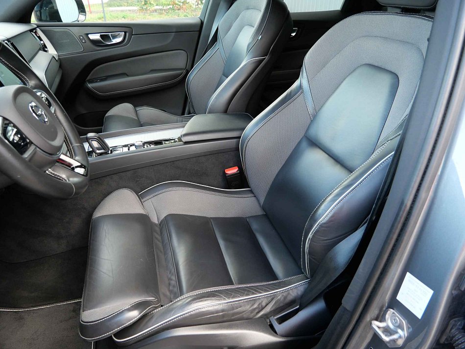 Volvo XC60 2.0 D R-design 4x4