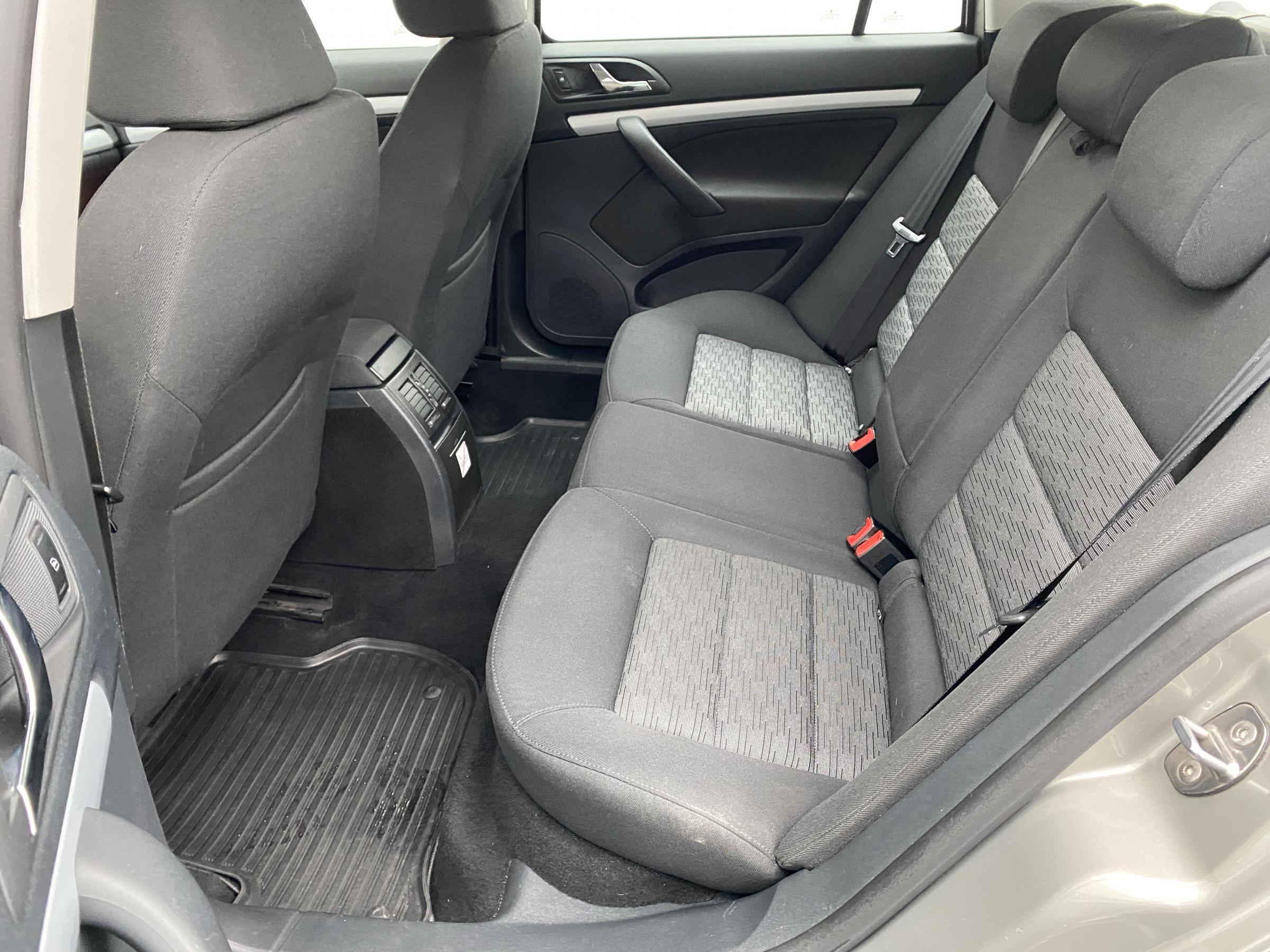 Škoda Octavia, 2011 - pohled č. 10