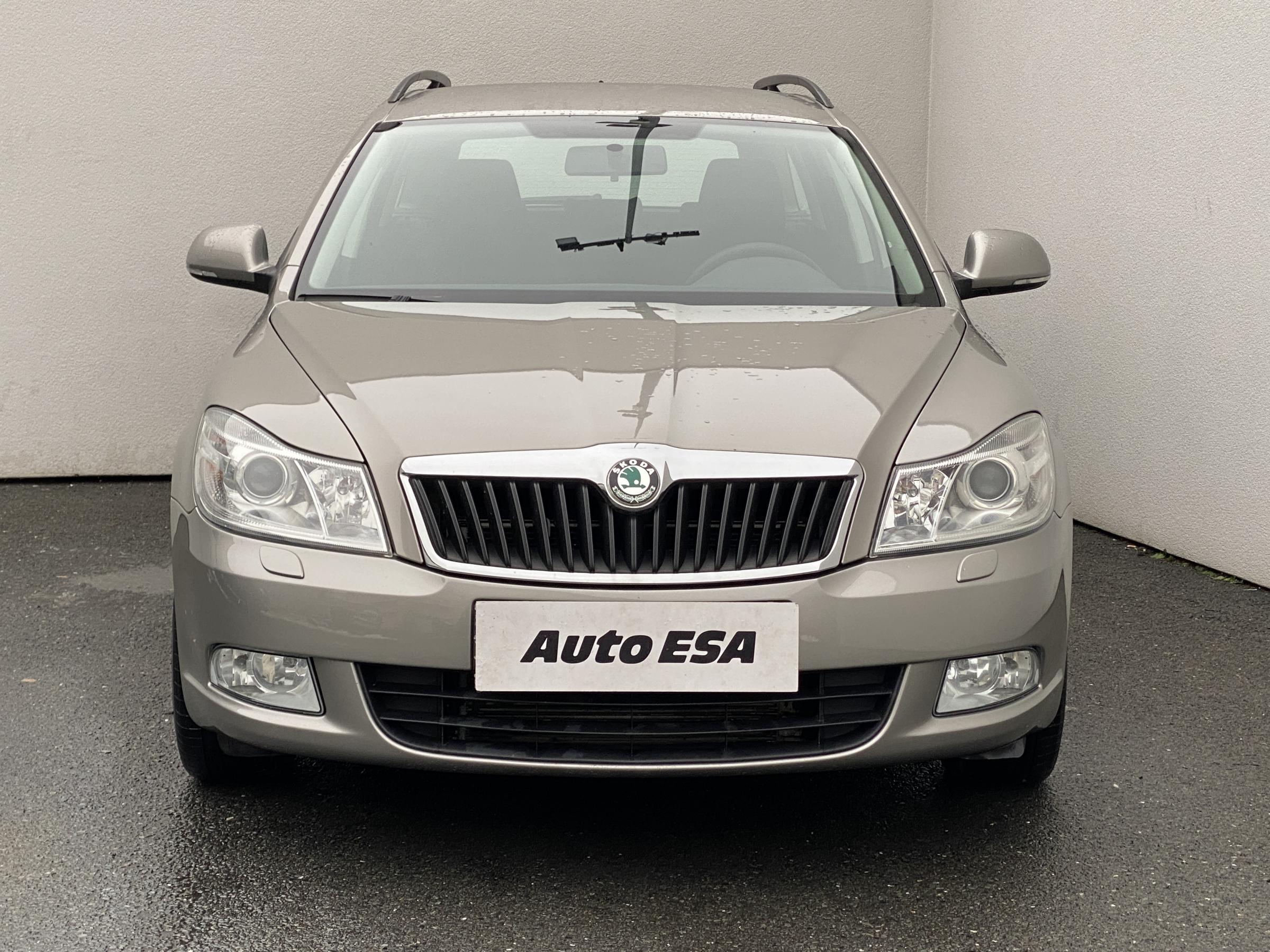 Škoda Octavia, 2011 - pohled č. 2