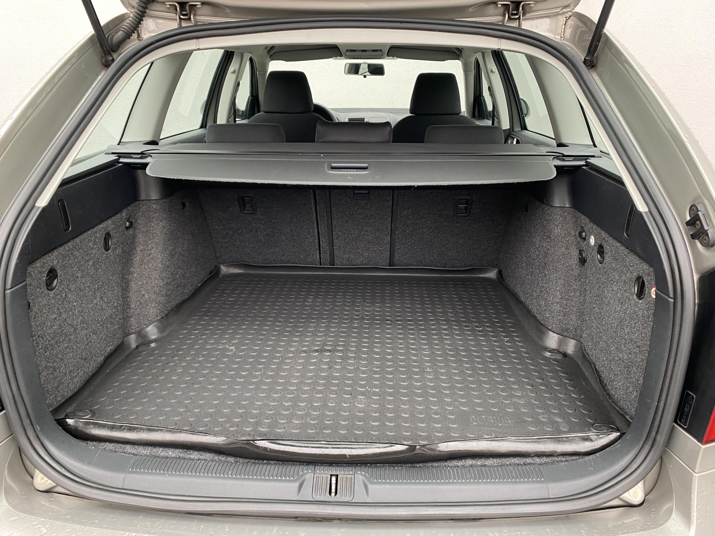 Škoda Octavia, 2011 - pohled č. 7