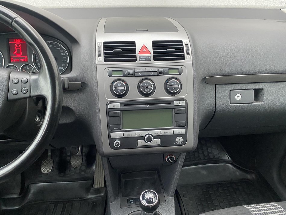 Volkswagen Touran 1.4 TSi 