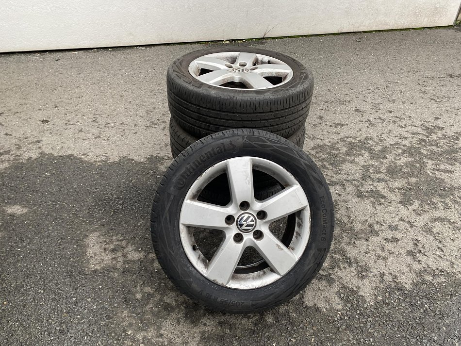 Volkswagen Touran 1.4 TSi 