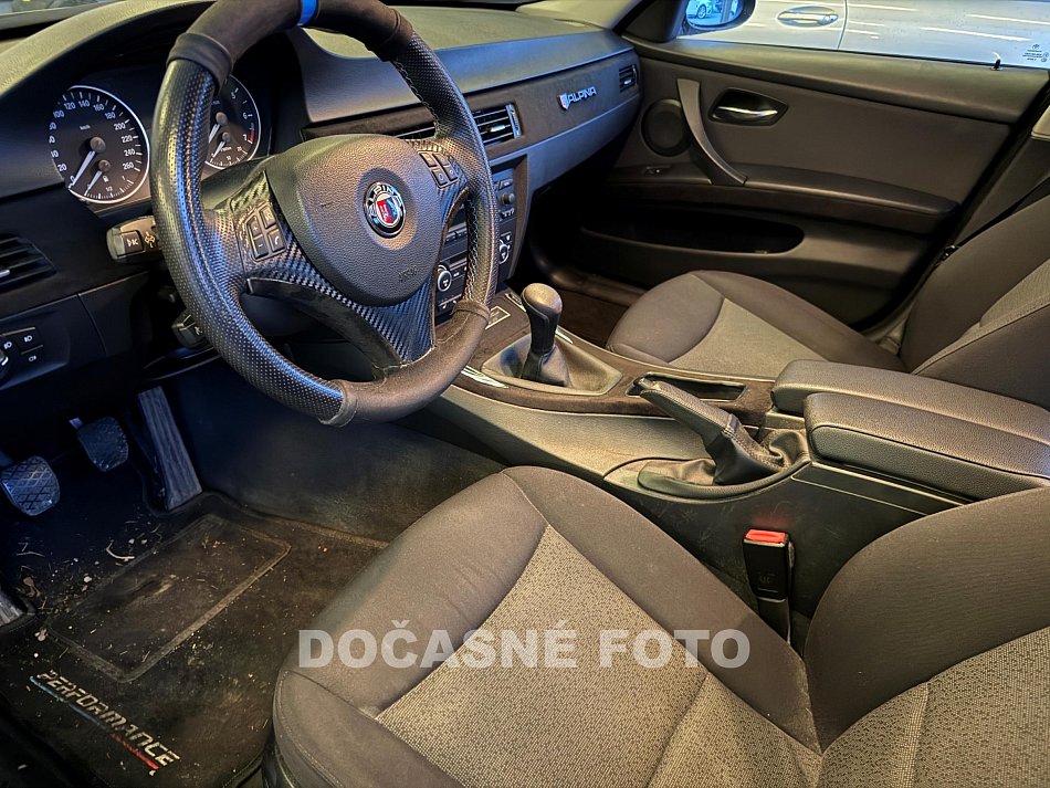 BMW Řada 3 2.0 i 