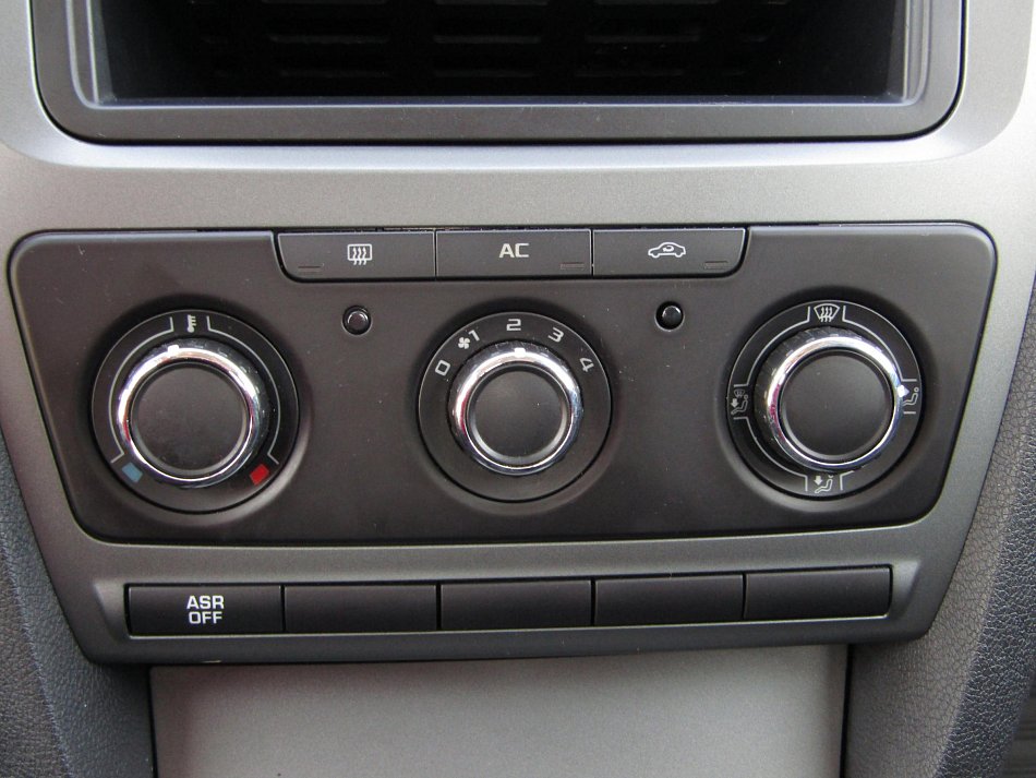 Škoda Octavia II 1.6 MPi 