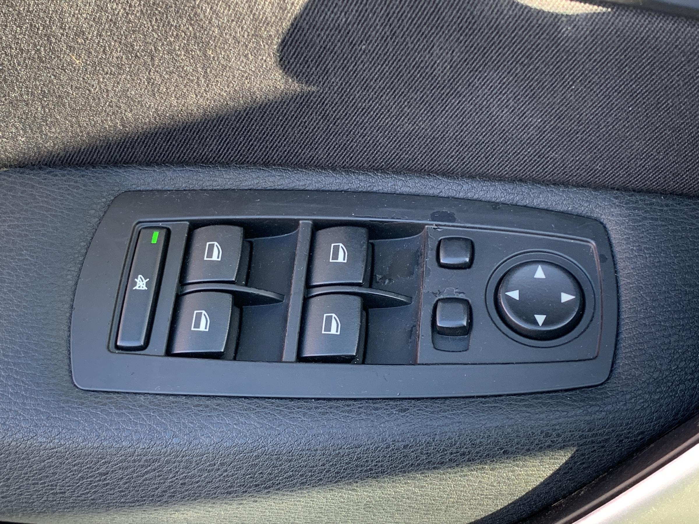 BMW X3, 2008 - pohled č. 18