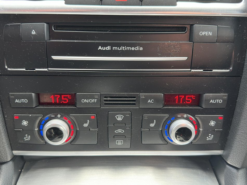 Audi Q7 3.0TDi  Quattro