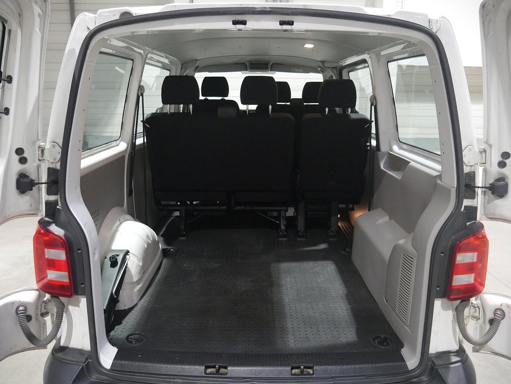 Volkswagen Transporter 2.0TDi  6míst