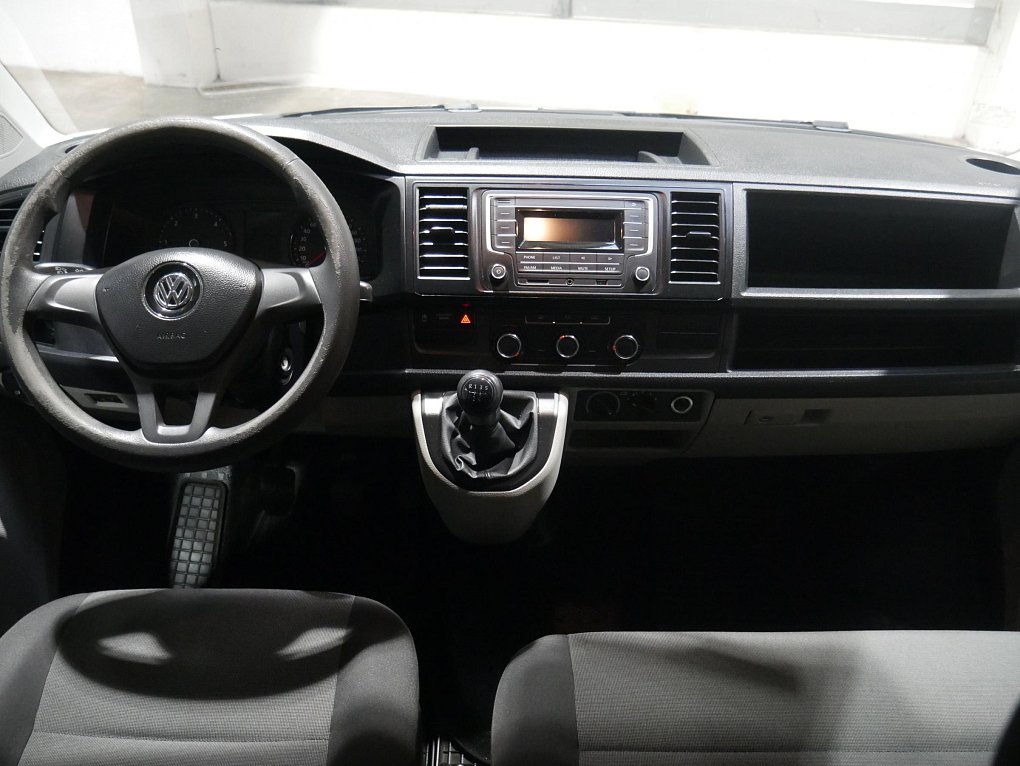 Volkswagen Transporter 2.0TDi  6míst