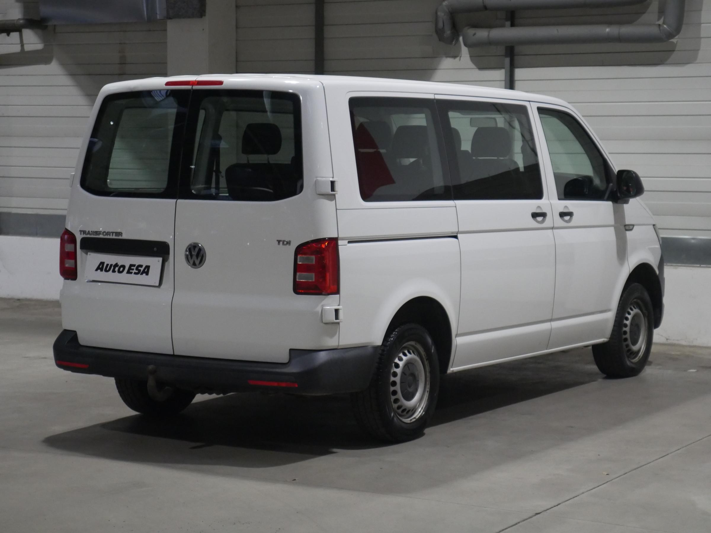 Volkswagen Transporter, 2017 - pohled č. 4