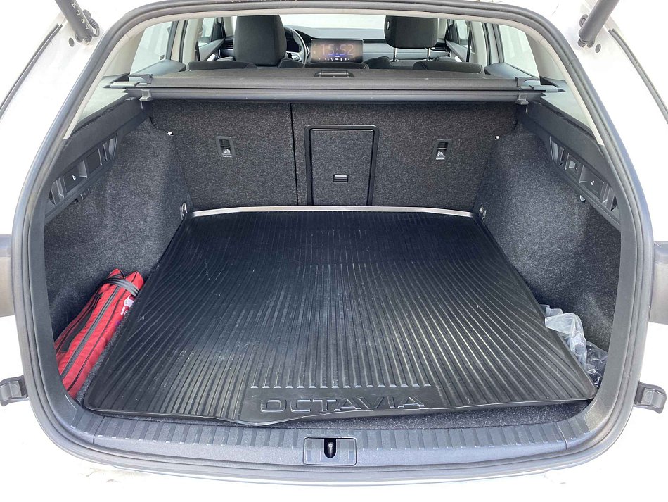 Škoda Octavia IV 2.0 TDi Style
