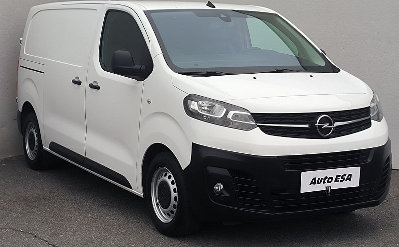 Opel Vivaro 2.0HDi  L2 RAMPA