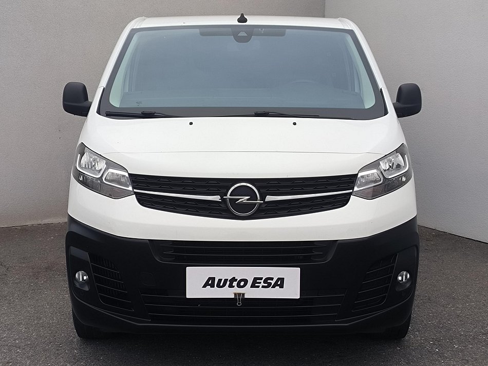 Opel Vivaro 2.0HDi  L2 RAMPA