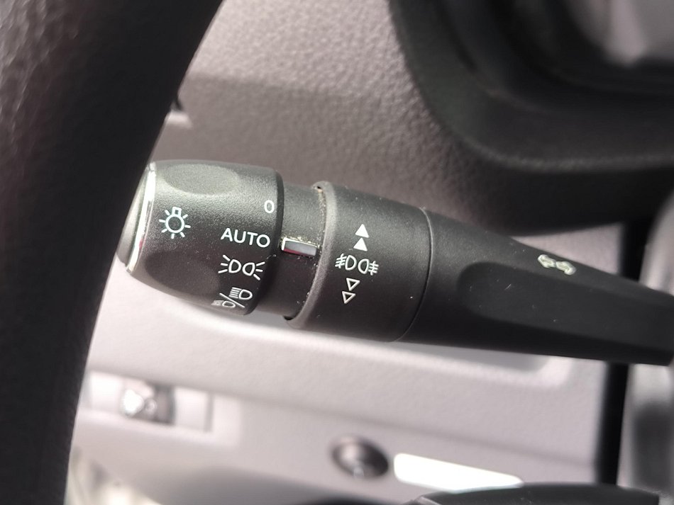 Opel Vivaro 2.0HDi  L2 RAMPA