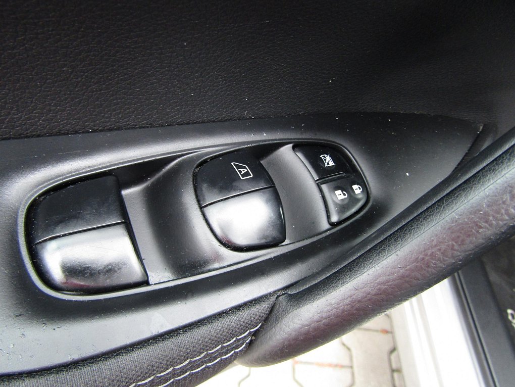 Nissan Qashqai 1.2 DiG-T N-Connecta 4x2