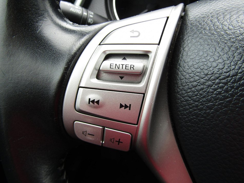 Nissan Qashqai 1.2 DiG-T N-Connecta 4x2