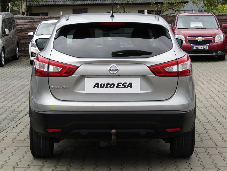 Nissan Qashqai 1.2 DiG-T N-Connecta 4x2