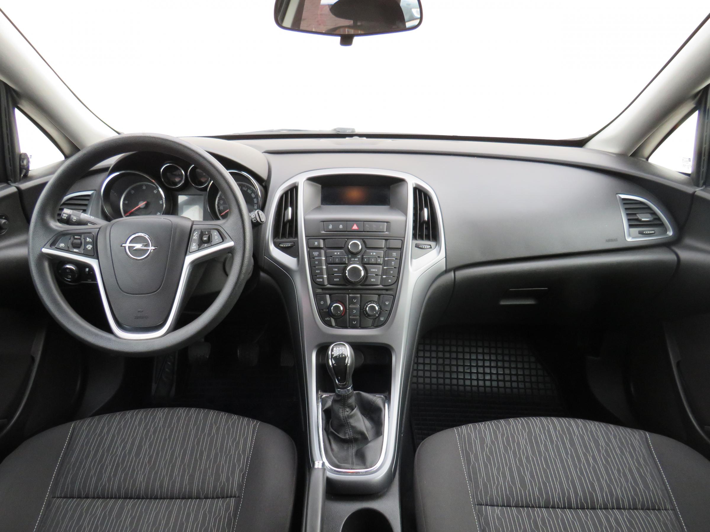 Opel Astra, 2014 - pohled č. 8
