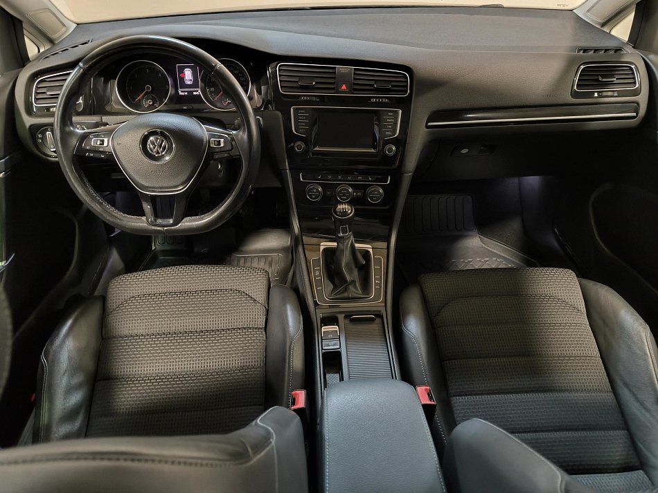Volkswagen Golf 2.0TDi 