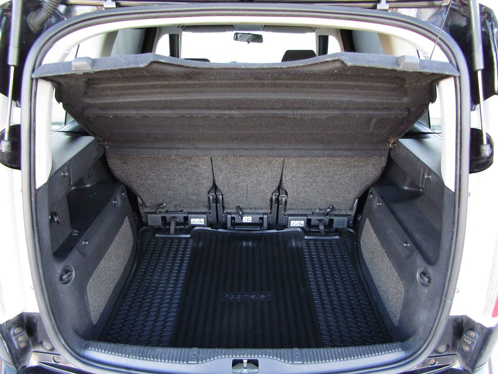 Škoda Roomster 1.2 HTP Style
