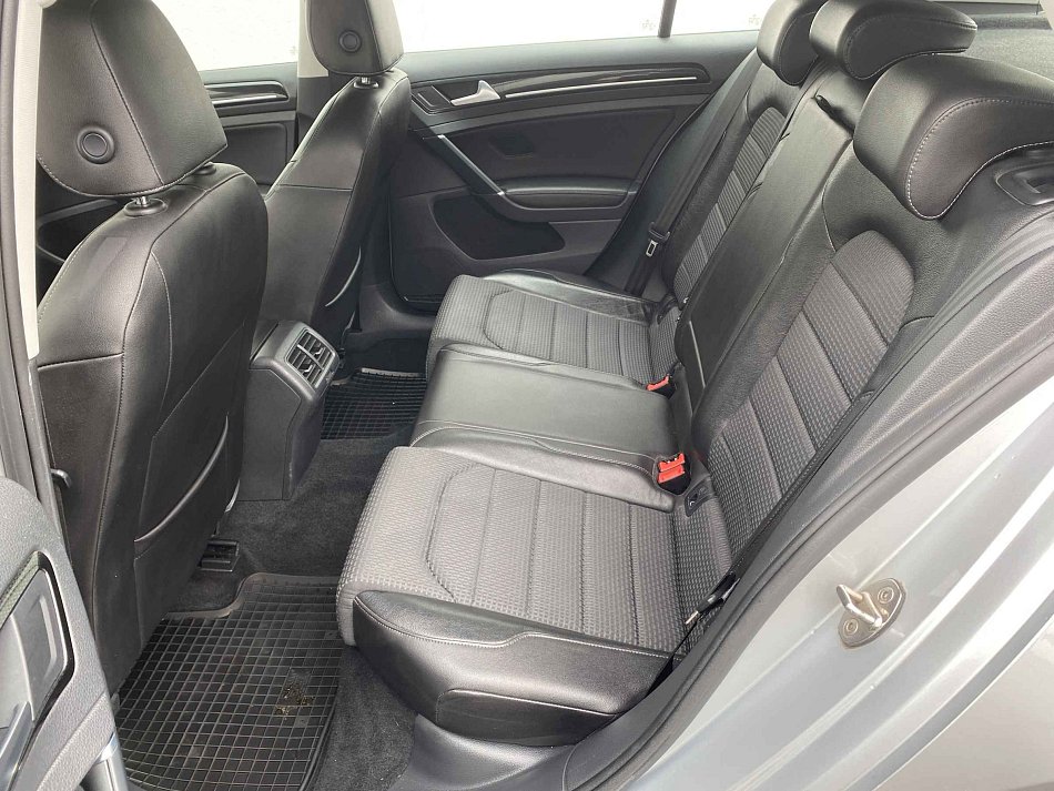 Volkswagen Golf 1.4 TGi Highline