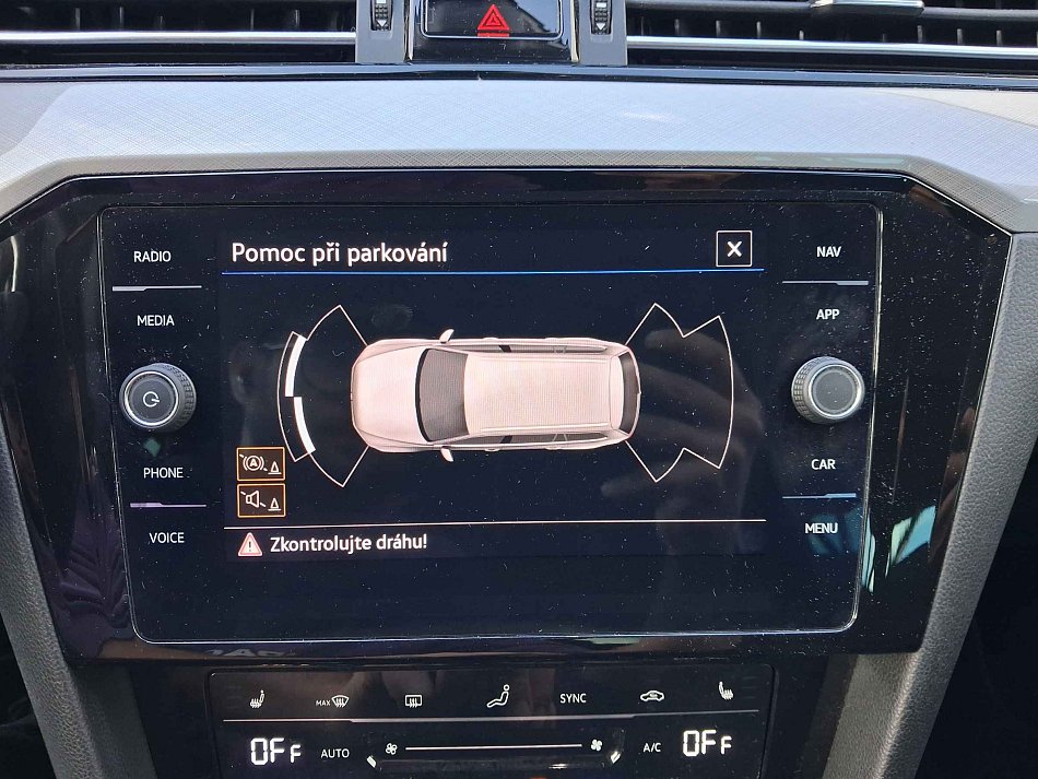 Volkswagen Passat 1.5 TSi Business