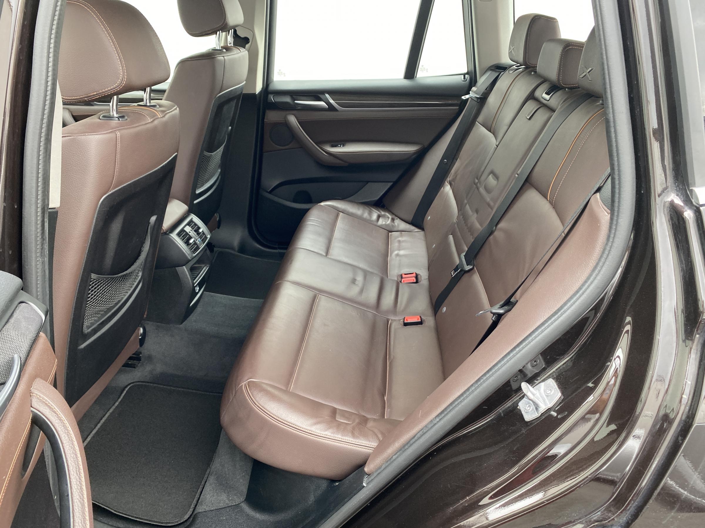 BMW X3, 2014 - pohled č. 16