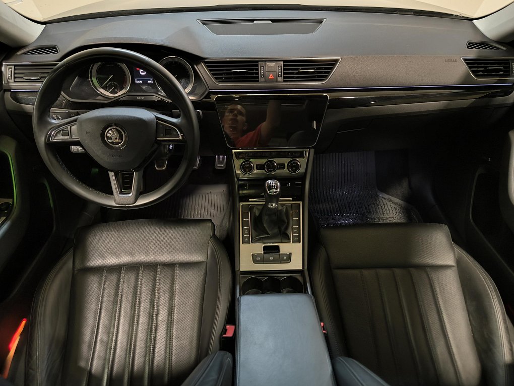 Škoda Superb III 2.0 TDi L&K