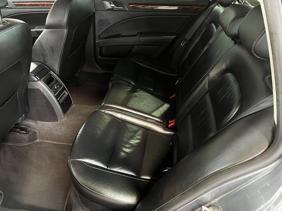 Škoda Superb II 1.6 TDi Elegance