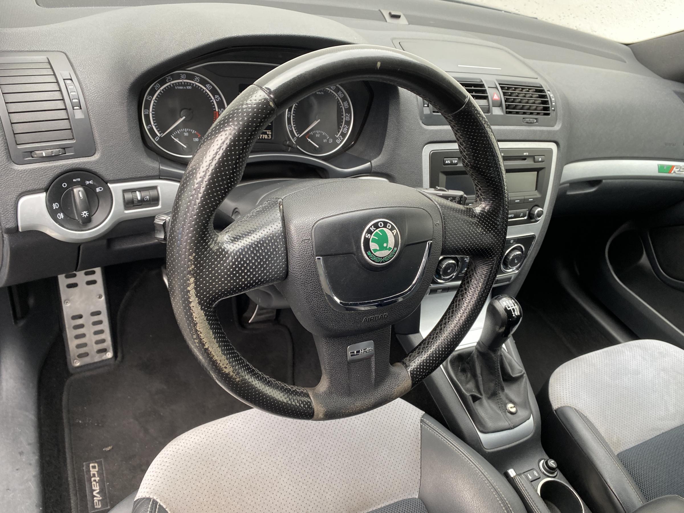 Škoda Octavia II, 2009 - pohled č. 13